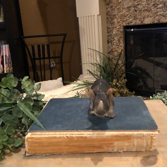 Vintage Ceramic Rhino Figurine M3912, NAPCO, 6-1/4" long - Picture 2 of 10